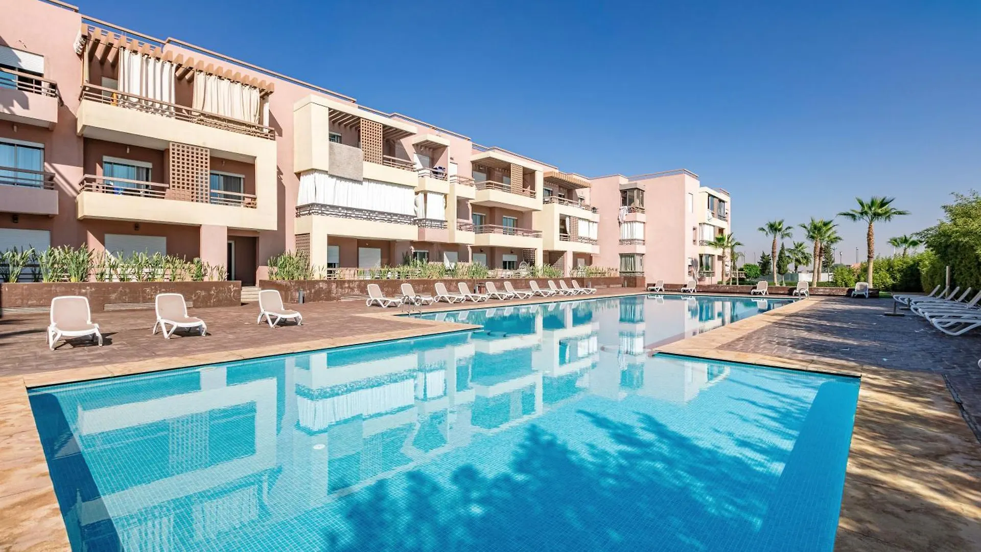 Cinema Pool Unique Experience Mkesh Top10 Marrakesh Appartement